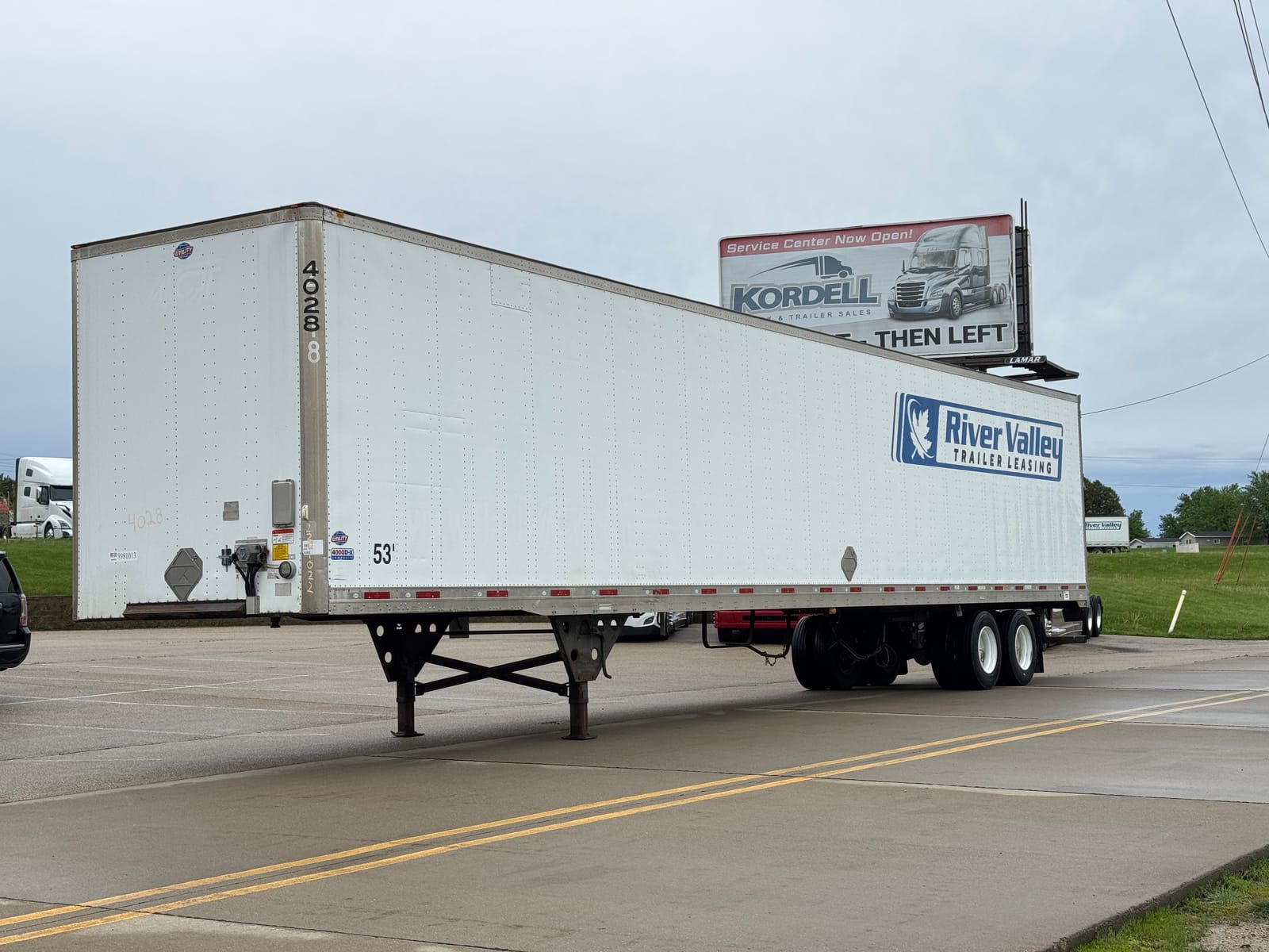 2014 UTILITY 4000 DX