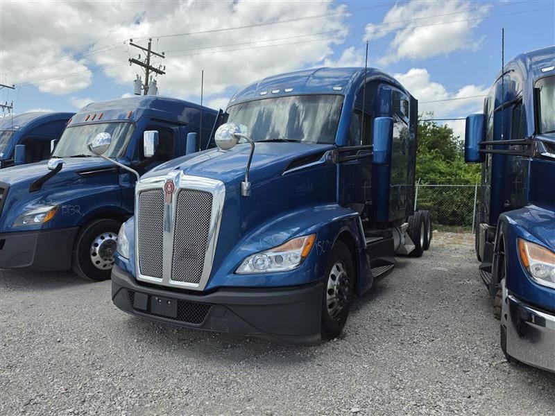 2023 KENWORTH T680