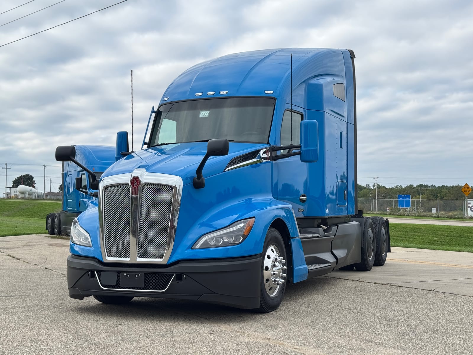 2023 KENWORTH T680